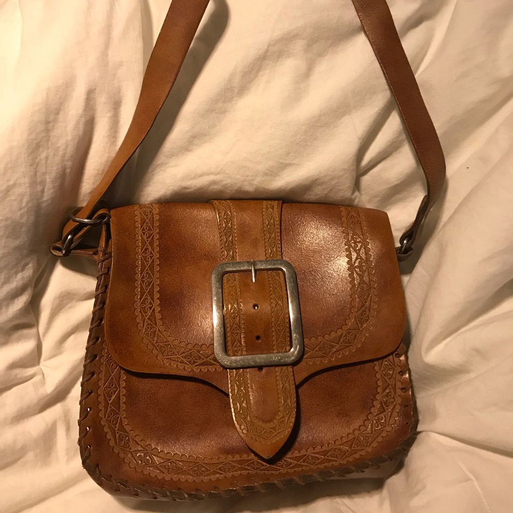Genuine leather shoulder strap handbag